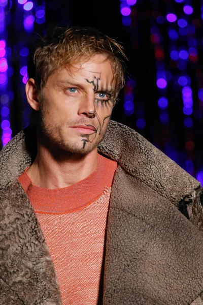 Look 53